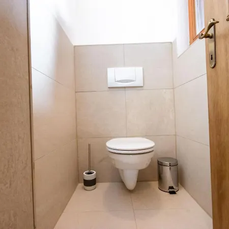 Lägenhet Zirben Karin By Interhome